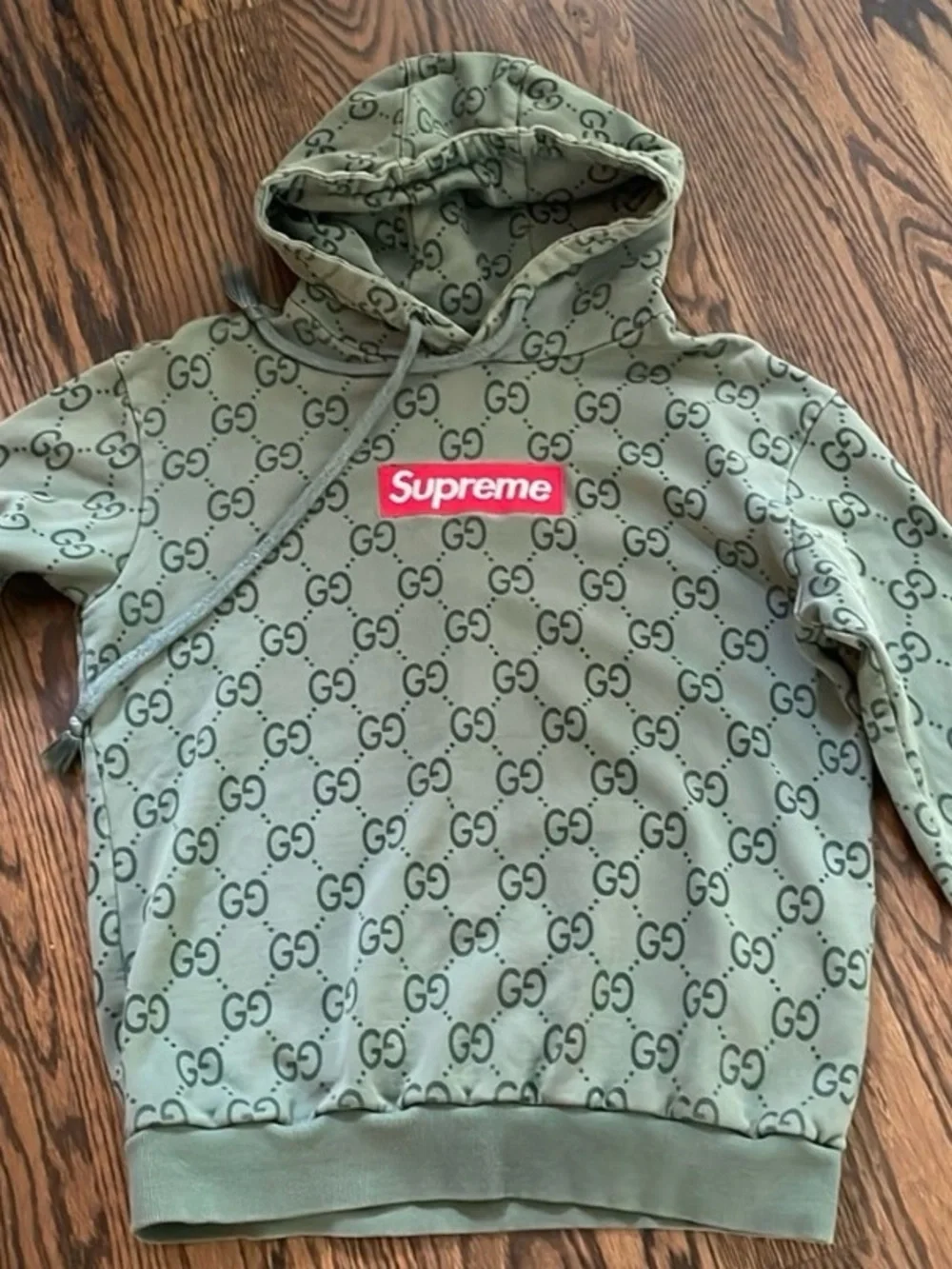Custom made Gucci X Supreme hoodie Collab, Size L by Soul Markos